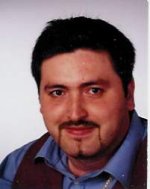 bin treu,zuverlässig,zärtlich,ehrlich.usw.wenn ihr gespannt <BR>seid bitte meldet euch per sms.ihr würdet glücklich sein.<BR>1000 prozent.dein traumprinz<BR>