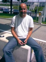 Es gibt viele männer aber mich gibt es nur einmal !!!!! Ich bin ein aufgeweckter, lustiger und aufgeschlossener  40 jahre alter single, der  mit beiden beinen im leben steht . ich bin von beruf blumenhändler  und kann eine frau wie dich   nicht nur mit blumen begeistern,sondern ich habe auch noch  andere qualitäten  .ich suche eine frau mit der ich lachen  und spass haben kann und vieles unternehmen kann, da ich  ja auch ein auto besitze können wir vieles unternehmen  . also wenn du zwischen 25 und 40 bist und lust hast so einen  smarten mann wie mich kennen zu lernen und mit mir spass  zu haben dann melde dich bei mir würde  ich sehr freuen  endlich nicht mehr alleine sein zu müssen bussi michi