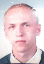 Vllt, werd ich ja hier fündig. Ich vermisse meinen Bruder Sascha Oliver Thöle,  habe ihn am 4.Dezember 2005 auf seinem 23.Geburtstag in Cuxhaven  das letzte mal gesehen! Wir haben danach noch ab und zu telefoniert(was nicht leicht war,  da meine Mutter nichts davon wissen durfte).  dann hat er sich wohl eine neue Nummer zugelegt. Er hat sich Geld von unserer grossen Schwester geliehen um damit  ein Neuanfang in Irland zu machen. Da der Flug den er angab nicht  exestierte, befürchtet meine Schwester das er nie dort hin ist. 2008 will der Ehemann meiner Schwester Sascha aus einem  Hauseingang in Stade gehen gesehen haben. 2008 hat er in 21680 Stade gewohnt und zwar über der Thalia Buchhandlung(Breite Straße, Ecke Holzstraße).  Kennt ihn jemand und kann mir sagen wo er ist und ob es ihm  gut geht. Ich vermisse ihn sehr und trage den Ring den er mir 2005  schenkte immer bei mir, so ist ein Stück von ihm immer bei mir. Wer ihn kennt und dies liest, richte ihm bitte aus das seine  Schwester Julia ihn schrecklich vermisst und schon ne Weile  nicht mehr bei dem Blob wohnt!  <-- Er weiss was gemeint ist! Bitte helft mir. Danke im vorraus!!! Jule